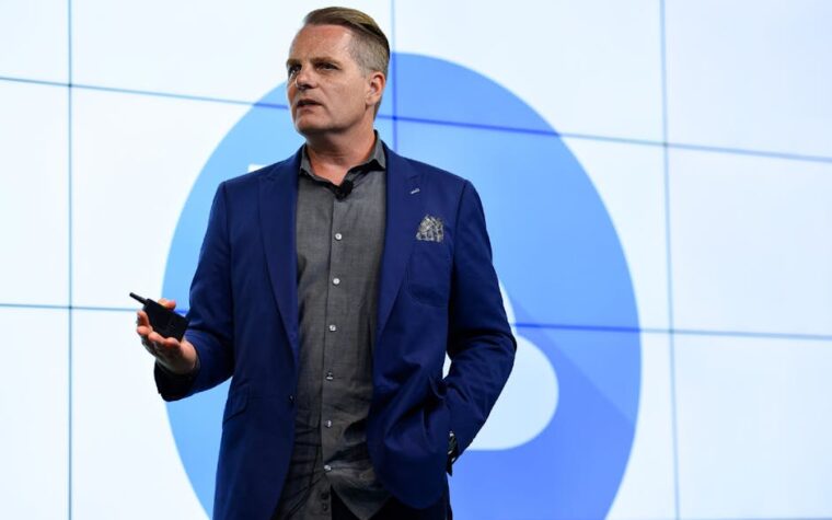 Peter Thiel backs $1bn ocean data centre start-up powered by waves