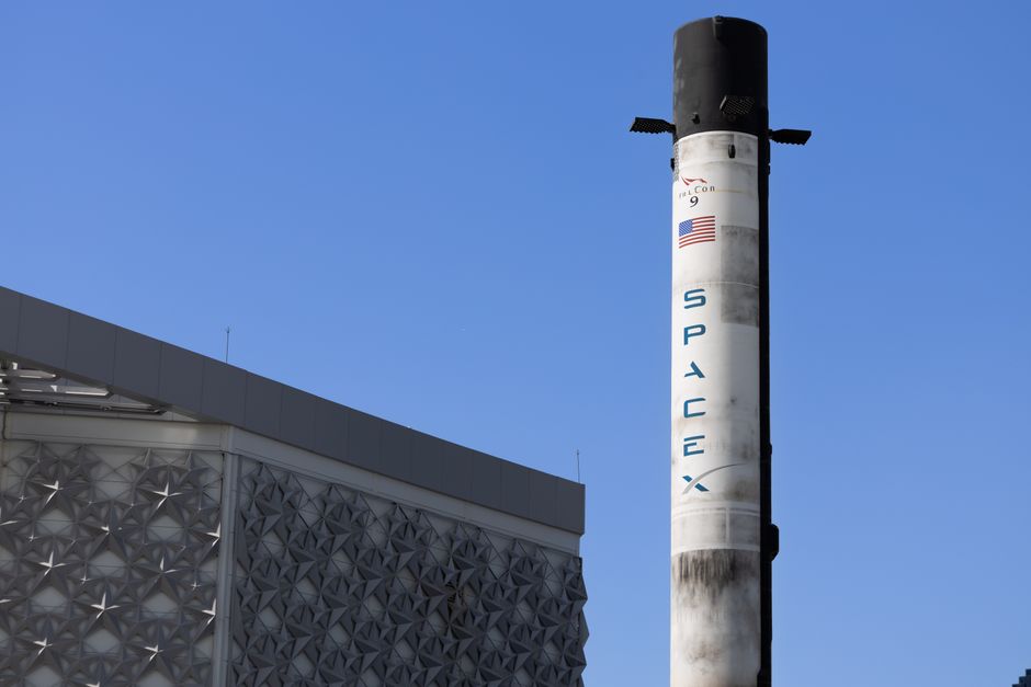 Elon Musk becomes world’s first trillionaire as SpaceX soars in stock market debut